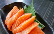 Cá Hồi Tươi Chuẩn Sashimi – Yếu Tố Làm Nên Thực Đơn Đẳng Cấp