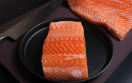 Bụng Cá Hồi Phi Lê – Mỡ Ngậy, Chuẩn Vị Sashimi Nhật Bản
