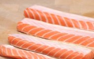 LƯỜN CÁ HỒI – MÓN ĂN CAO CẤP TỪ NGUYÊN LIỆU NHẬP KHẨU